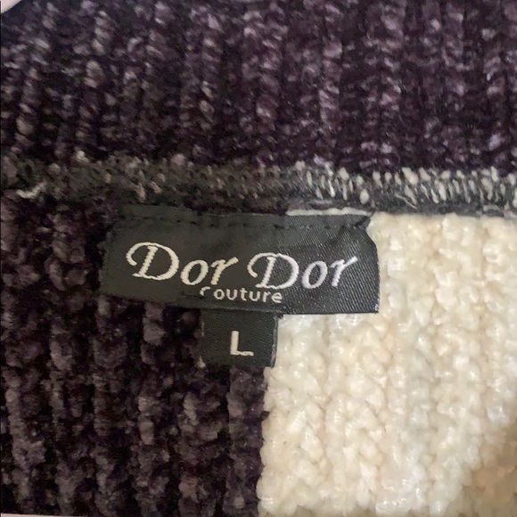 Sweater - Picture 3 of 3